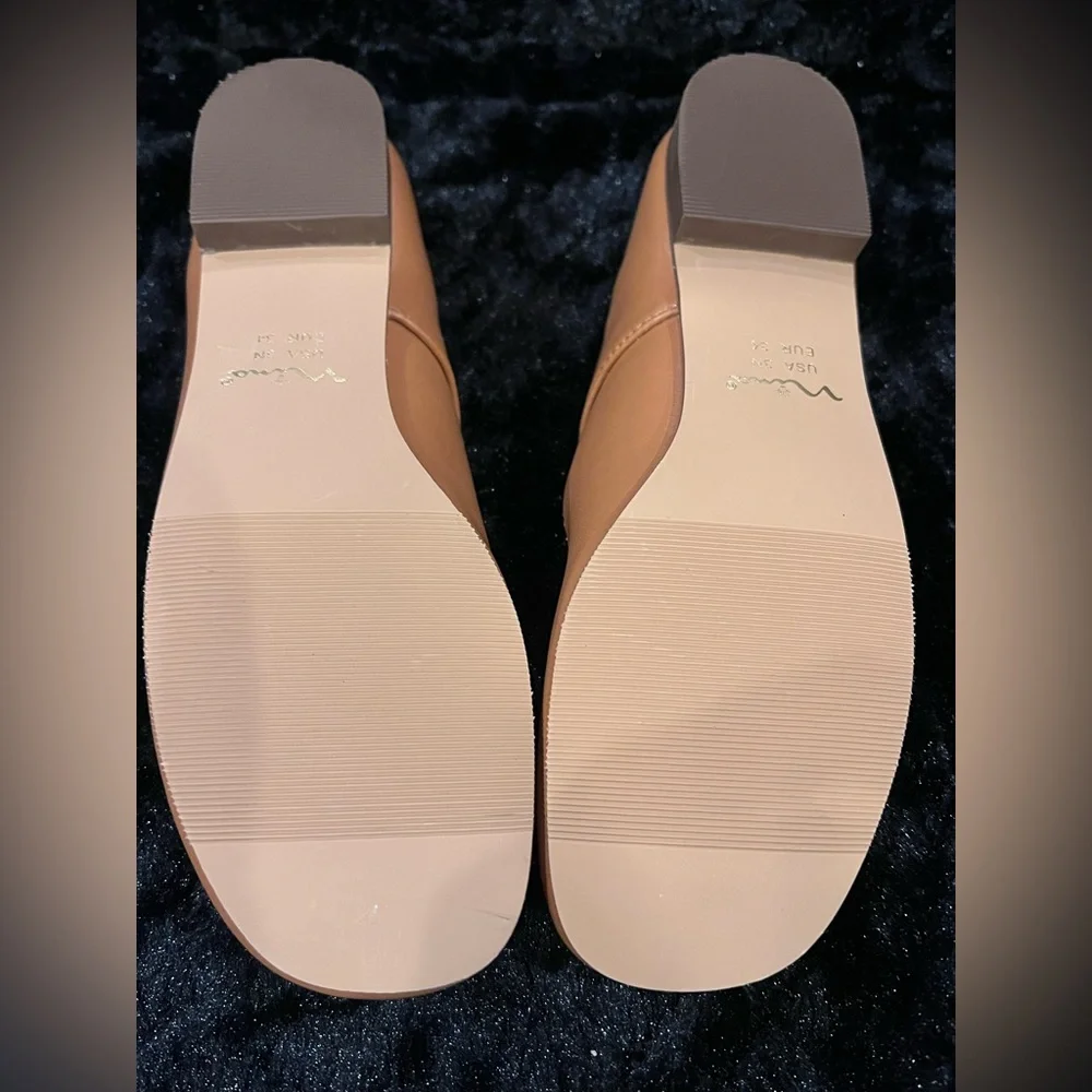 Nina Tan Mary Jane Kids Dress Shoes Size 3N NEVER BEEN WORN